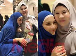 He claimed that the abang nak tegur singer was trying to take advantage of his family's misery after abam left. Tak Jemu Pandang Cantik Kulit Tak Makeup Jumpa Empat Mata Ibu Aliff Syukri Puji Fasha Sandha Kian Berseri Media Hiburan