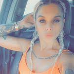 Danielle Courtright's Instagram, Twitter & Facebook