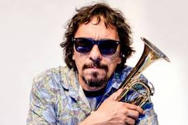 Cordobés, músico y actor: quién era el hombre asesinado y mutilado por su  esposa en La Plata