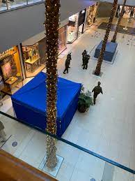Tuiteros informan de un suicidio en el costanera center consuelo rehbein. Do Jfpomcqkepm
