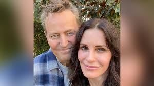 While perry was only on the show for one episode, it was a highly marketed appearance of their reunion as a couple. Courteney Cox And Matthew Perry Show Us They Are Still Friends Cnn
