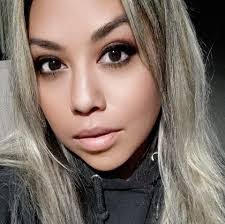 Mindy Coker's Instagram, Twitter & Facebook