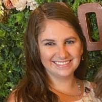 Mary Carbaugh's Instagram, Twitter & Facebook