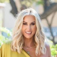 Elizabeth Tufano's Instagram, Twitter & Facebook