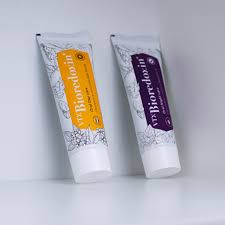 Cumpara ultrablanc pasta de dinti 75ml de la helpnet si beneficiezi de transport gratuit la o comanda minima de 199 ron si ridicare gratuita din farmacii Sociologie Sa Compania NoastrÄ Cine Si Cum A Inventat Pasra De Dinti Justan Net