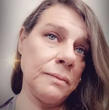 Where to find cheap or free night stands, book shelves, and shelves in New  Boston, Texas?