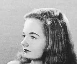 Helen Strauss's Instagram, Twitter & Facebook