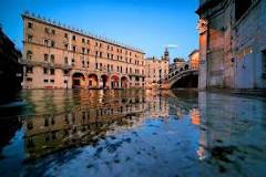 Ultra-Wide Angle Lenses: A Guide (+6 Reasons to Love Them)
