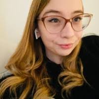 Nicole Bainbridge's Instagram, Twitter & Facebook