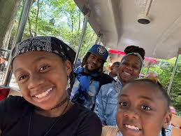 Hi all! I just wanted to introduce myself and share a photo I tookWe Say  TATA BYE BYE TO 2024 AND WE WELCOME 2025 Location..riverbed of BHARATHA  PUZHA KERLA 31.12.24 Vivo v25