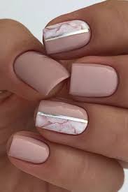 Dabei ist egal, ob sie sie eckig oder rund feilen. Warum Liegen Kurze Gelnagel Voll Im Trend 40 Nageldesign Ideen