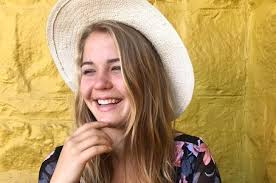 Ashley Oosthuizen (23) in Thaise tronk: 'Ons het nou alles gedoen wat ons  kan'