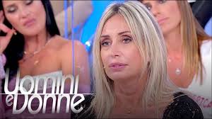 Riccardo decide di iniziare nuovamente una frequentazione con uomini e donne, puntata di oggi: Uomini E Donne Trono Over Sara Armando Mi Sono Innamorata Di Te Youtube