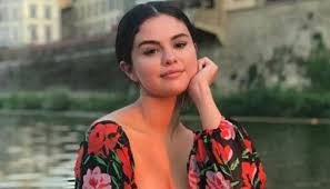 Sign up to talk with other selenators! Selena Gomez Latest News On Selena Gomez Read Breaking News On Zee News