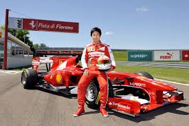 There is no advantage whatsoever to any part of the ferrari f1 gearbox by sitting in neutral when stopped. Kamui Kobayashi Tests Ferrari F1 Car But Don T Get Too Excited