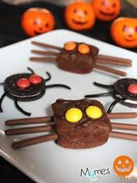 Les Petites Betes D Halloween Aux Biscuits Oreo Et Aux Brownies Recette Gateau Halloween Facile Halloween Facile Oreo