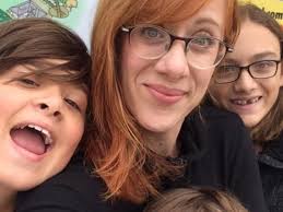 Shawna Denney's Instagram, Twitter & Facebook