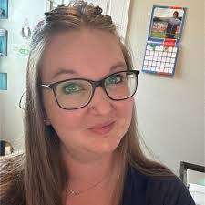 Sonya Aldridge's Instagram, Twitter & Facebook