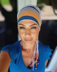 Los rayados se vienen con todo 💥 Nuevos colores para turbantes que cubren  toda la cabeza o las turvinchas de 20 cm de ancho Esta semana hay promo  📢3x2😉📢