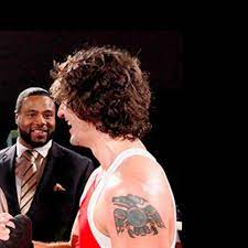 The canadian prime minister has been rocking a huge arm tattoo for years, but now many are taking notice to his hidden ink. Justin Trudeaus Arm Tattoo Seine Bedeutung Promi Tattoos