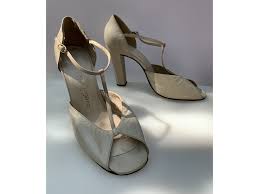 70s Emanuel UNGARO Heeled T Bar PUMPS