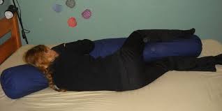 Terjemahan yang paling pas adalah spit roasted pork. Asal Mula Guling Si Teman Tidur Favorit Masyarakat Indonesia Merdeka Com