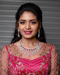 Aditi Mistri: Unveiling Her Digital Journey & Public Persona