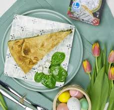 Ricetta Torta Pasqualina Con Gorgonzola Piccante Ricetta Nel 2020 Cibo Etnico Ricette Gorgonzola