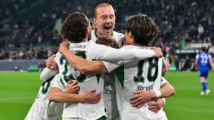 Rot für Sander: Gladbach schlägt den KSC in Unterzahl