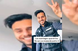 La page officielle des princes de l'amour du lundi au vendredi à 18:50 sur w9. Zoubir Le Policier Prince De L Amour Ne Fait Pas Rire Sa Hierarchie Le Parisien