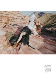 Victoria Anderson Models Chic Desert Styles For Marie Claire Australia Desert Fashion Marie Claire Australia Australia Fashion