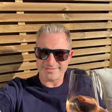 Daniel Minett (@LLCoolDan)