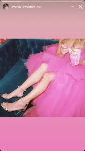 Fame, what you get is no tomorrow? March 01 Feet Of The Fabulous