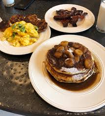 Let's make chicken & apple breakfast sausage. Jj Watt Pa Twitter Cheat Meal Breakfast For Dinner Silverwhiskjake Outdid Himself Neuske S Applewood Smoked Bacon Homemade Chicken Apple Sausage Cheesy Scrambled Eggs Buttermilk Pancakes W Bananas Foster Topping Imgoingstraighttobednow