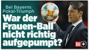 D e w w w. Bild De Lasst Mit Riesigem Frauen Ball Im Dfb Pokal Finale Spielen Bildblog