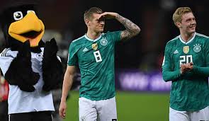 Das neue dfb trikot 2020 für die fußball em 2020. Dfb Team So Sieht Das Wm Trikot Von Deutschland In Russland Aus