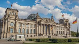 Kugelpanoramen vom berliner parlamentsviertel für desktop, mobile und virtual reality. Reichstag Berlin Book Tickets Tours Getyourguide Com