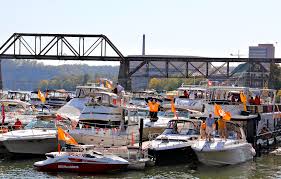 Scenes From An Sec Tailgate Ut Football Tennessee Football Knoxville Tennessee Football