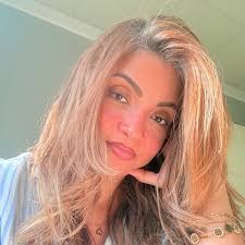 عملوا لها مفاجأه 🤩🤩 she is so cute 😍😍