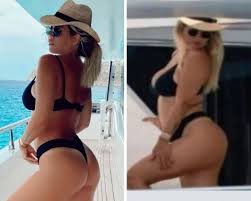 Wanda nara causó revuelo tras unas fotos suyas (sin photoshop) en las playas de ibiza, junto con mauro icardi, lo que generó que muchos salieran a hablar sobre sus imperfecciones físicas. Escandalo Por El Exceso De Photoshop En Las Fotos De Wanda Nara Diarioshow El Portal De Espectaculo