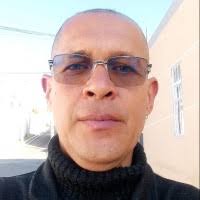 50+ perfiles de «Robert Vargas»