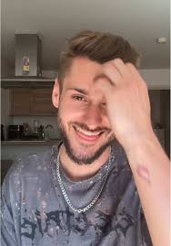 Alex Warren Ordinary Gay