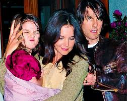 Liv tyler was originally cast as laura, but was replaced by katie holmes, who also served as the film's executive producer.4. Tom Cruise Spotka Sie Z Corka Po Latach Jak Wyglada Teraz Suri Cruise 2 Viva Pl