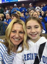 Carolyn Sutton (@carolynsuttonpr)