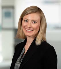 Anna Hildreth's Instagram, Twitter & Facebook