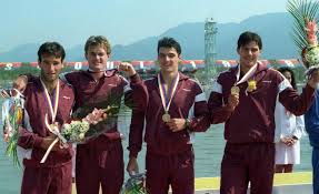 Check spelling or type a new query. Megorultek Erte A Nok Ma Igy Nez Ki Csipes Ferenc A Szouli Olimpia Kajakos Bajnoka Hazai Sztar Femina