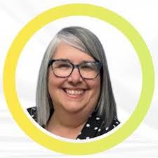 Renee Piper's Instagram, Twitter & Facebook