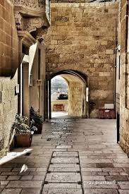 La ciudadela se encuentra en el corazón de victoria, en la isla de gozo (malta). Side Entrance To The Cittadella Gozo The Fortified Capital City Of Gozo The Second Biggest Island Of Malta S Archipe Malta Valletta Malta Island Malta Travel