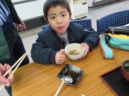 舞鶴の春の風物詩「いさざの踊り食い」 | ［道の駅］ 舞鶴港 とれとれセンター