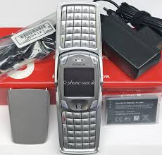 Nokia 6822 RM-69 QWERTZ Tasten-Handy ...